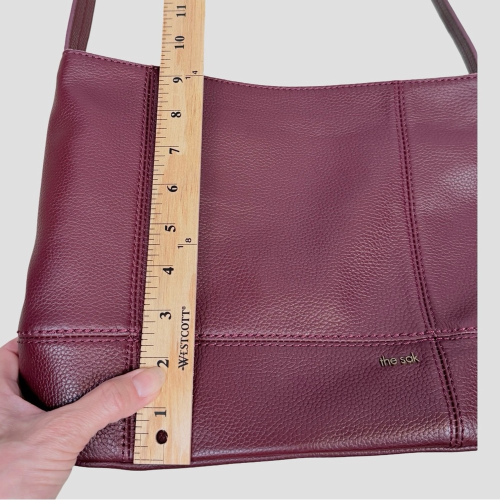 The Sak De Young Hobo Burgundy Leather
EUC - Picture 6 of 12
